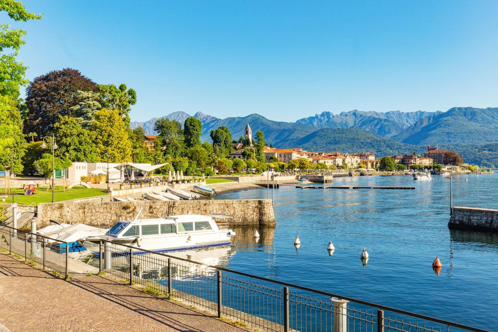 Petalo Bianco 100M From Lake - Happy Rentals Baveno Exteriér fotografie